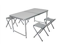 Camping Set mit 4 Hockern (weiß/hellgrau)