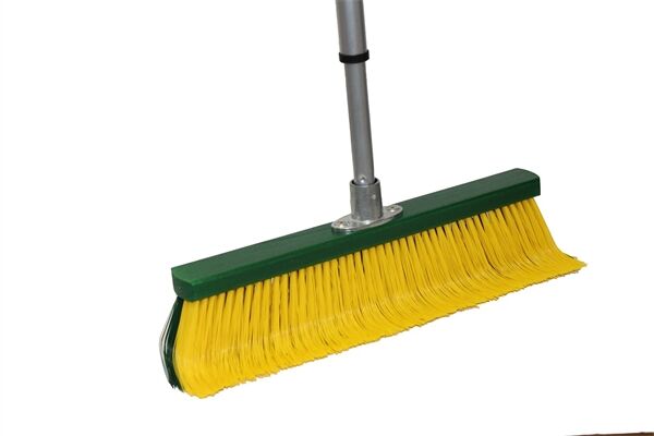 Krallenbesen Outdoor ca. 40 cm mit Teleskopstiel