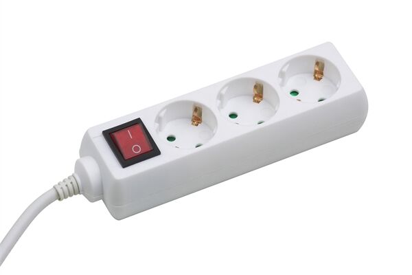  Steckdosenleiste, Schalter, 1,40 m, 3-fach
